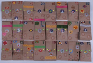  Новорічний адвент календар (Канц. товари, біжутерія) 24 дні. фото в интернет магазине канц орг